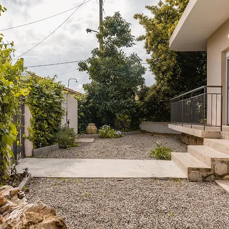 公寓 Lazydays In Analipsi *